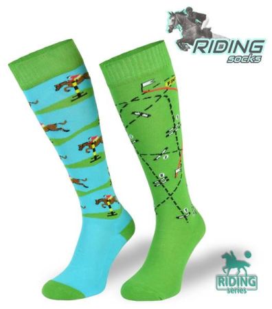 Podkolanówki jeździeckie SJBW – wyścigi konne 2.jpg